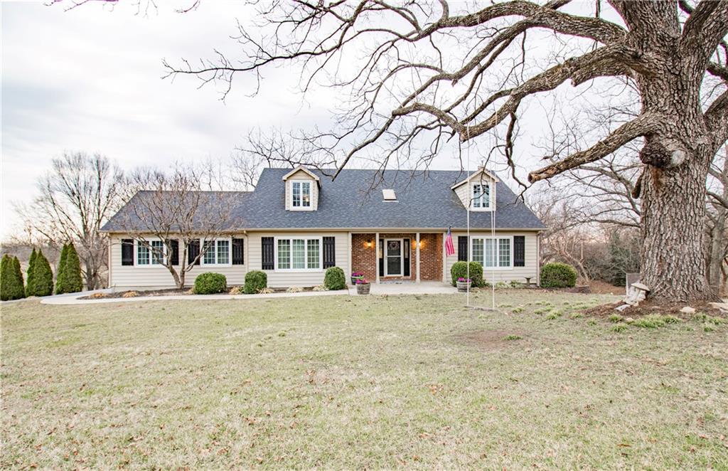 Photo of 213 NE 51 Road Warrensburg MO 64093