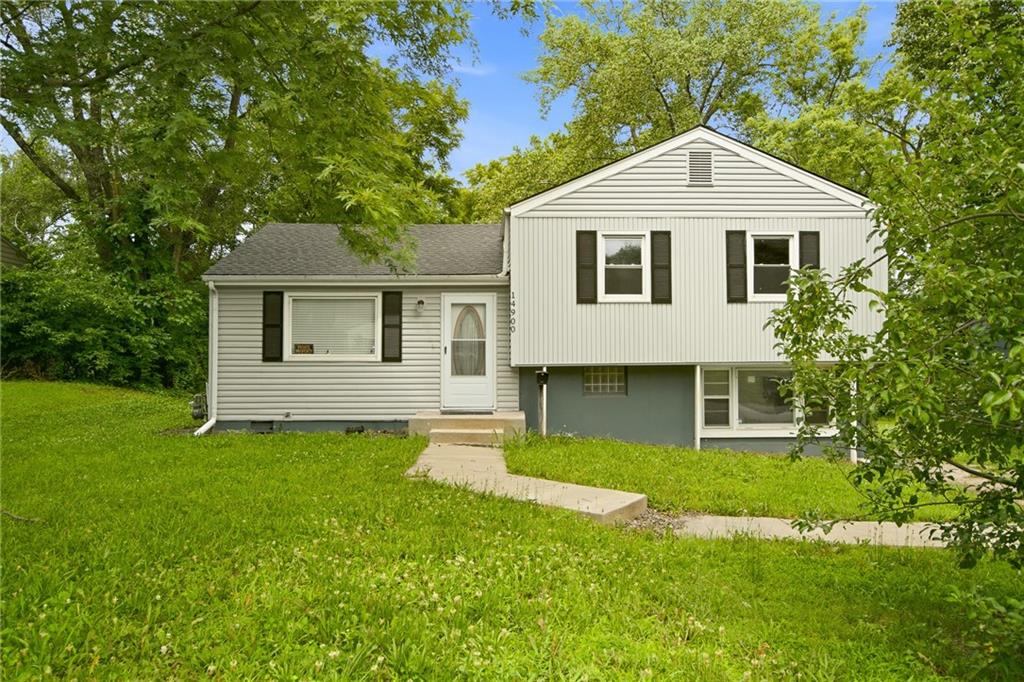 Photo of 14900 Bellaire Avenue Grandview MO 64030