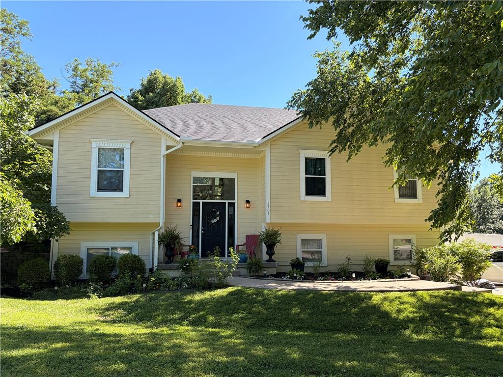 Photo of 5503 NW Raintree Drive Parkville MO 64152