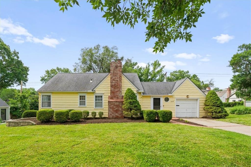 Photo of 2609 W 50th Terrace Westwood KS 66205