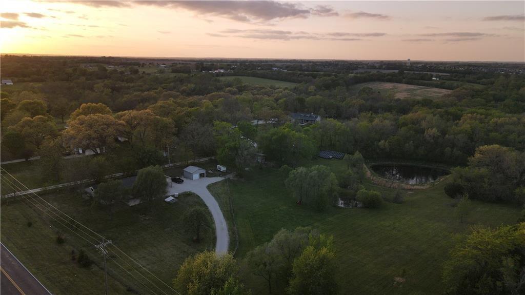 Photo of 14298 Leavenworth Road Basehor KS 66007