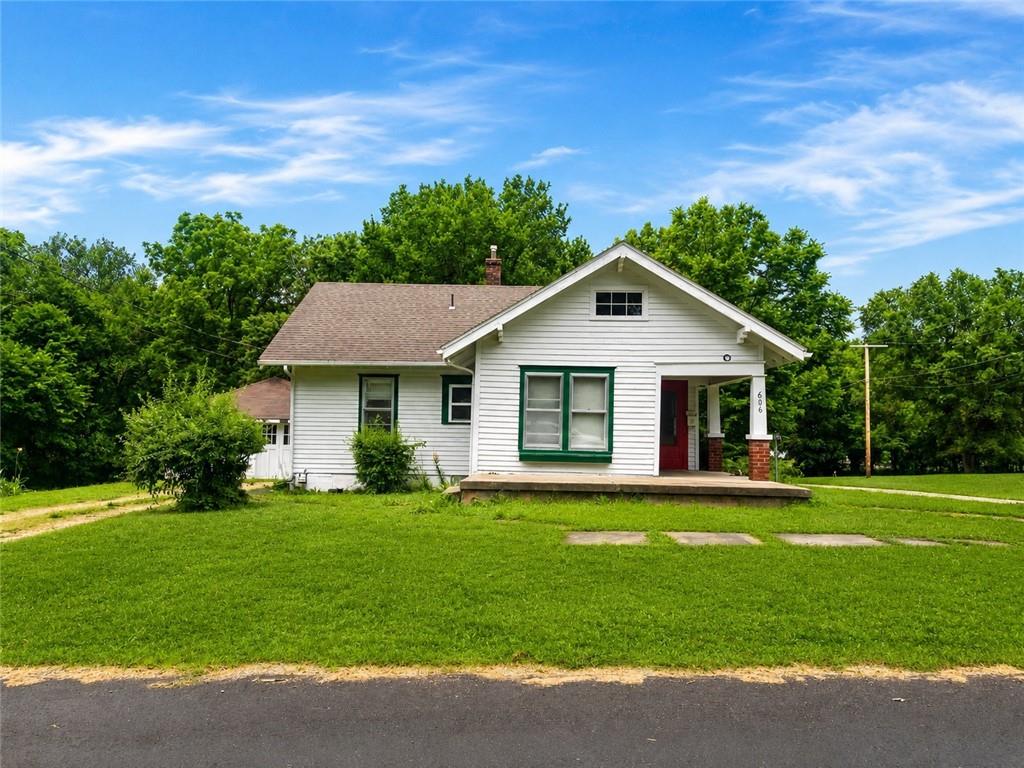 Photo of 606 W 4th Street Holden MO 64040