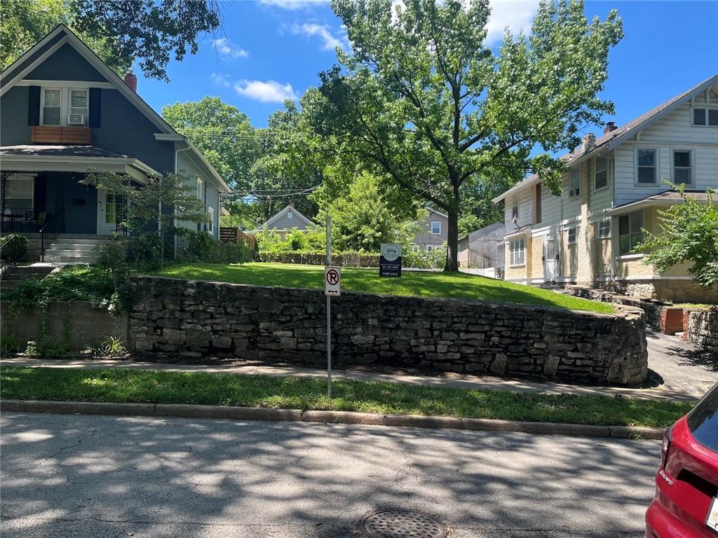 Photo of 4514 Terrace Street Kansas City MO 64111