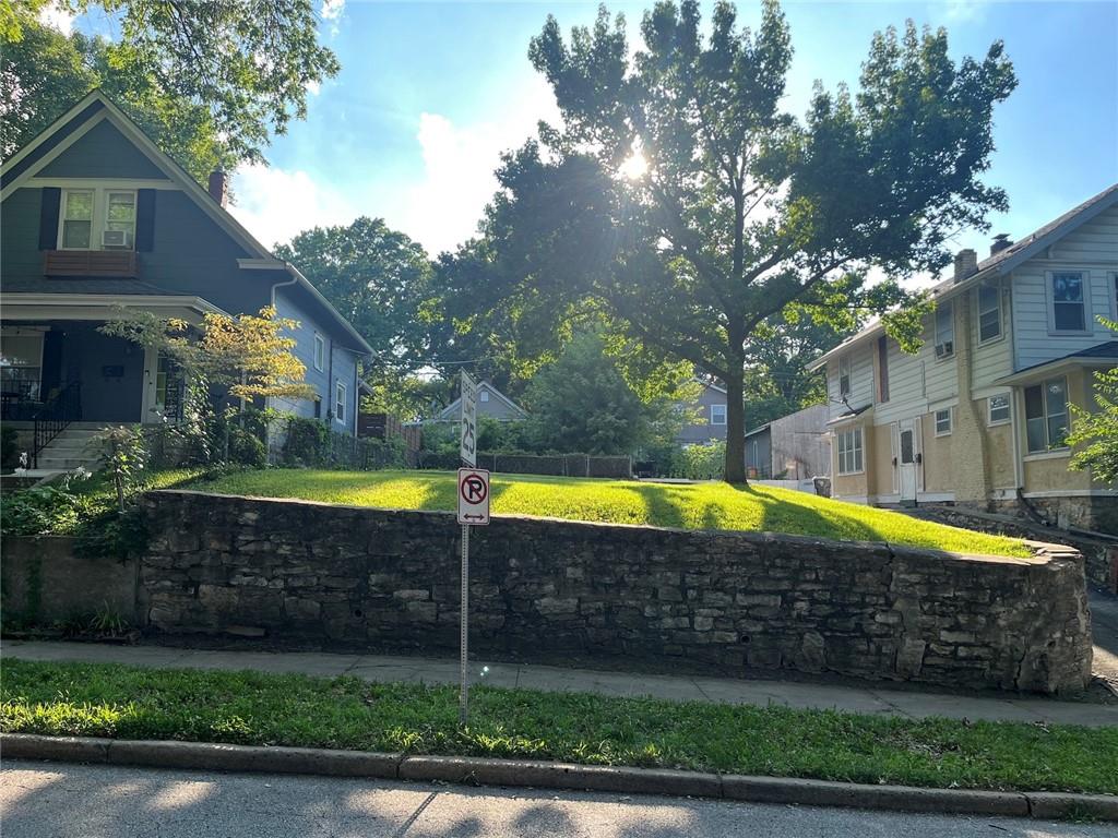 Photo of 4514 Terrace Street Kansas City MO 64111