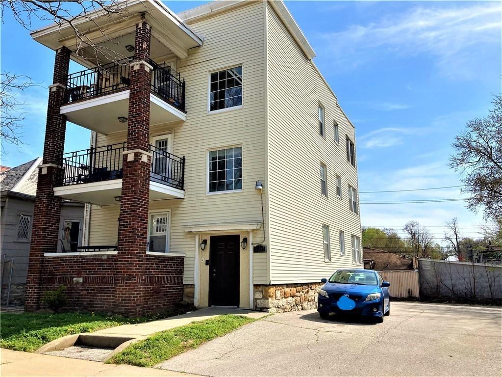 Photo of 3241 Gillham Road Kansas City MO 64109