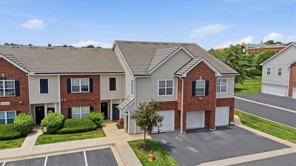 Photo of 11625 Tomahawk Creek Parkway #L Leawood KS 66211