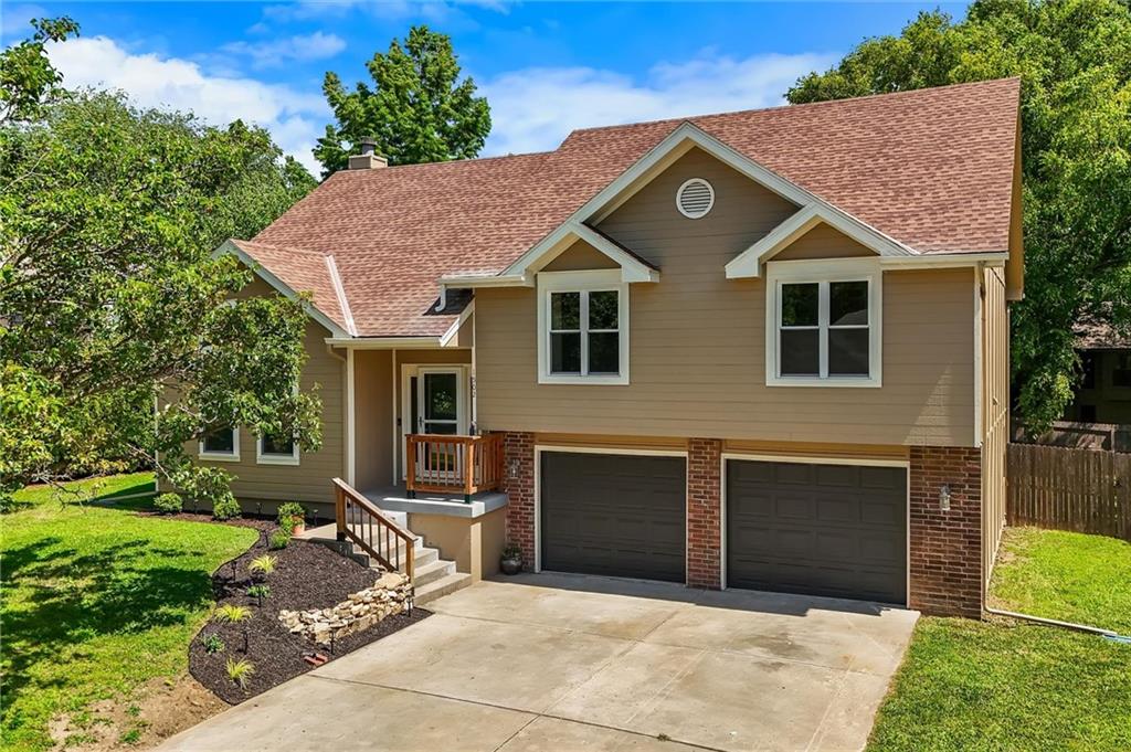 Photo of 1502 hardwick Drive Liberty MO 64068