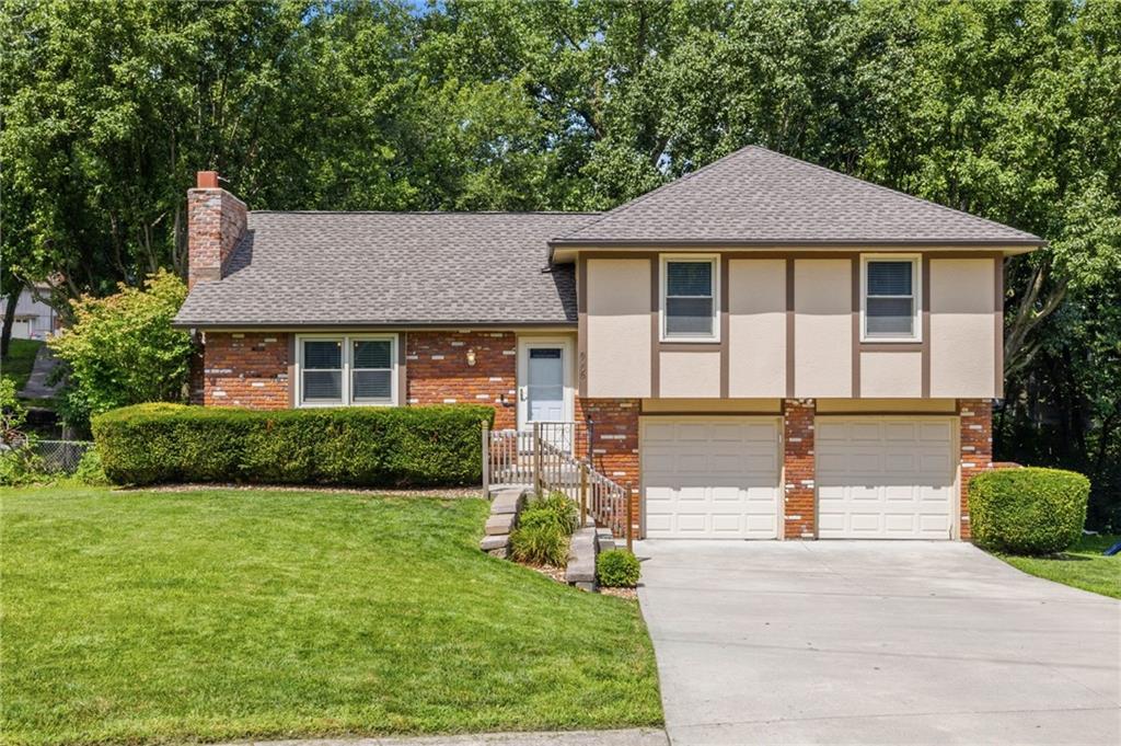 Photo of 8008 N Garfield Avenue Kansas City MO 64118