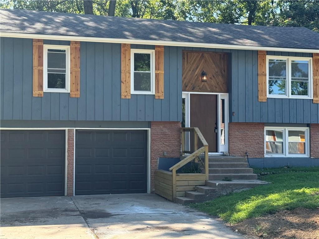 Photo of 9406 Oakland Avenue Kansas City MO 64138