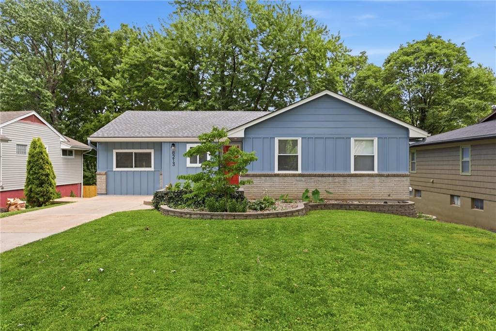 Photo of 8213 Kenwood Avenue Kansas City MO 64131