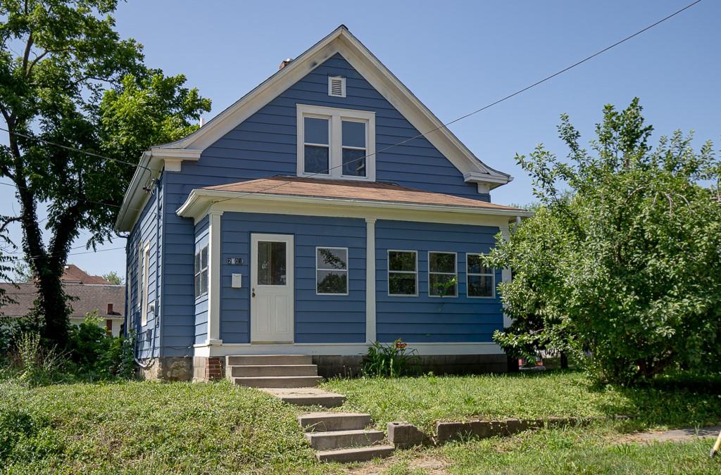 Photo of 2203 E 37 Street Kansas City MO 64109