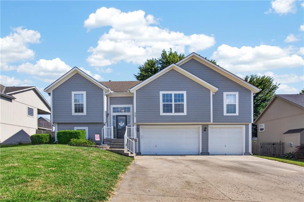 Photo of 900 Coachman Drive Pleasant Hill MO 64080