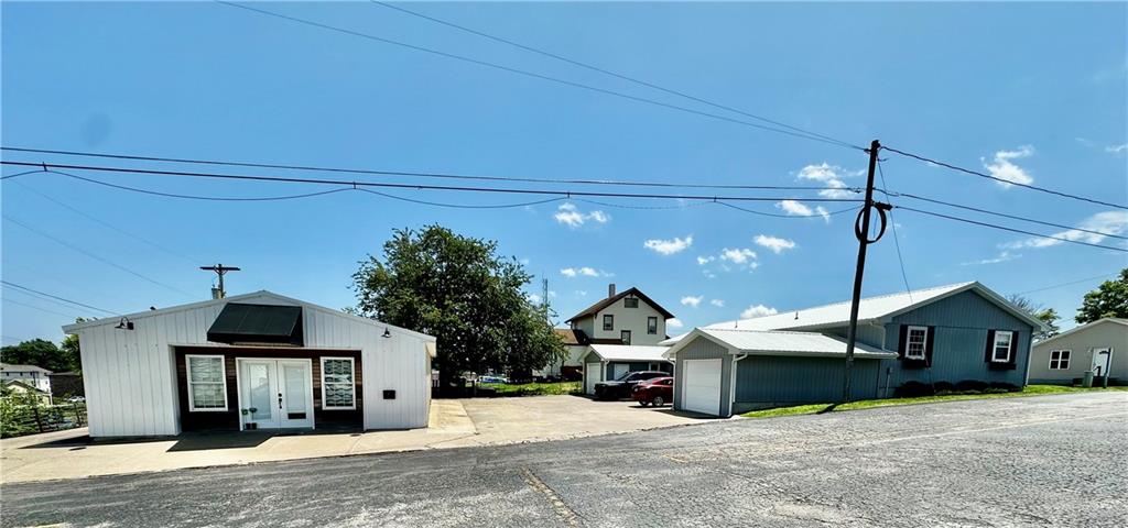 Photo of 213 E 1st Street Maryville MO 64468