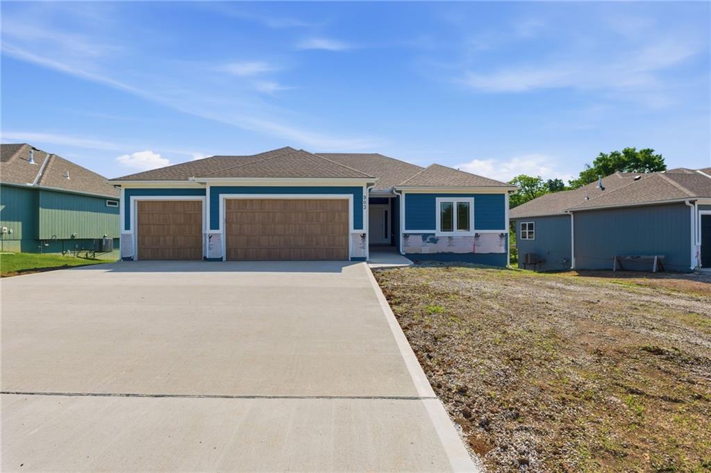 Photo of 903 Captain Merriman Drive Freeman MO 64746