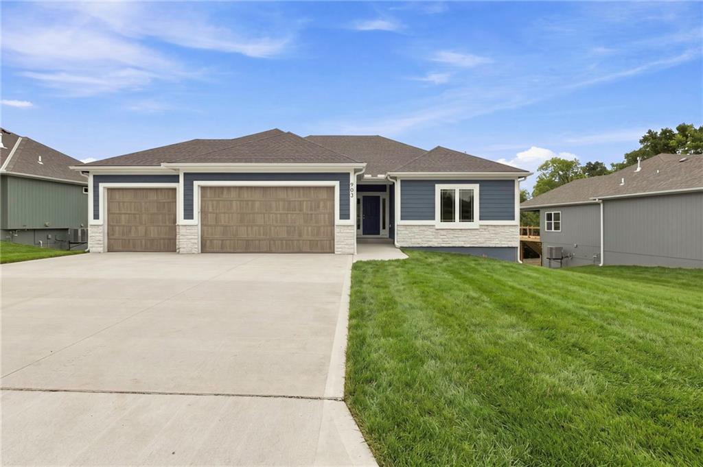 Photo of 903 Captain Merriman Drive Freeman MO 64746