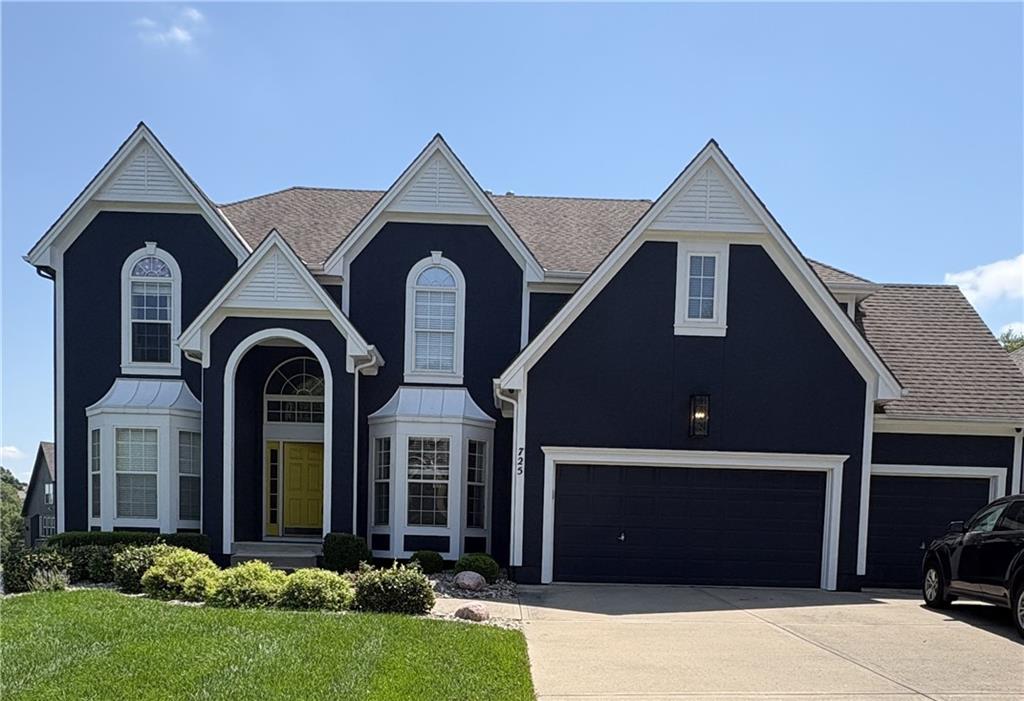 Photo of 725 SW Winterwalk Lane Lee's Summit MO 64081