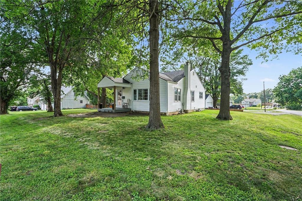 Photo of 909 Pawnee Drive Paola KS 66071