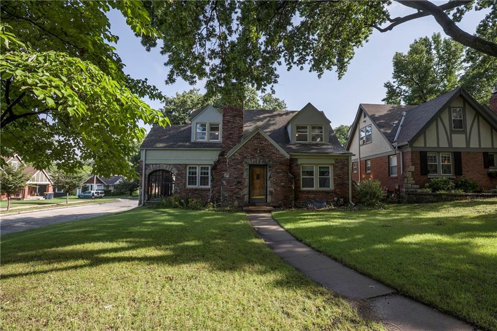 Photo of 200 E 73RD Terrace Kansas City MO 64114