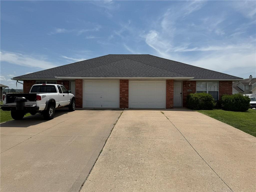 Photo of 165 & 167 NW Woodbury Drive Grain Valley MO 64029