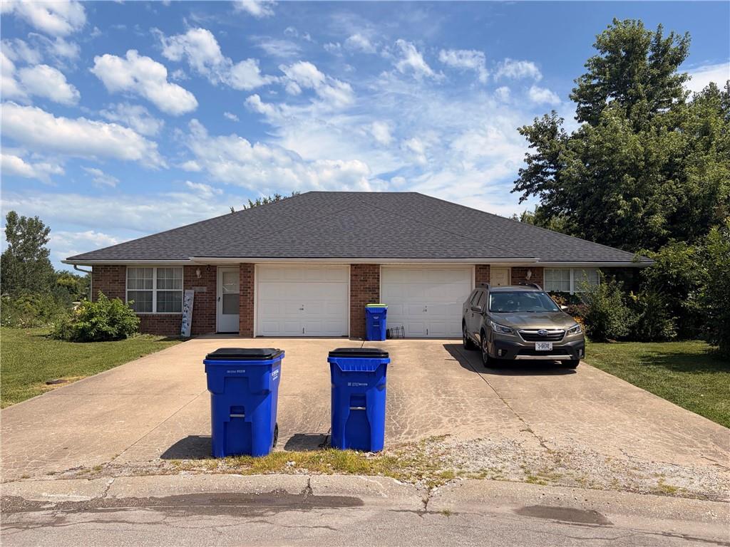 Photo of 1258 Woodbury Court Grain Valley MO 64029