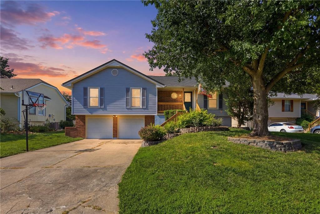 Photo of 1113 SW Breckenridge Court Blue Springs MO 64015