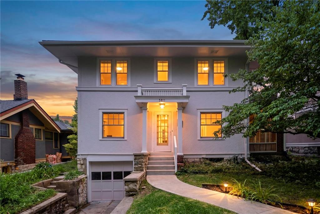 Photo of 5811 Charlotte Street Kansas City MO 64110