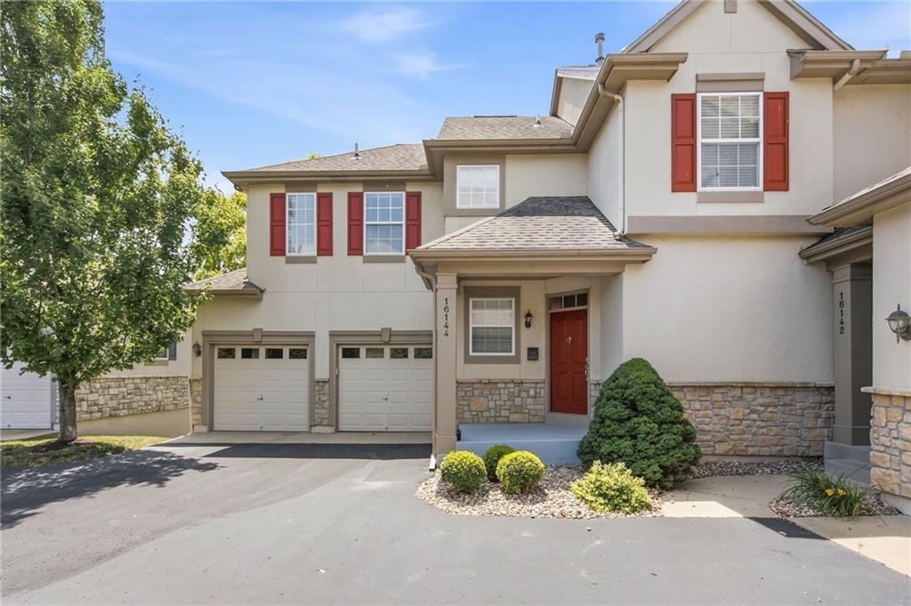 Photo of 16144 Linden Street Overland Park KS 66085