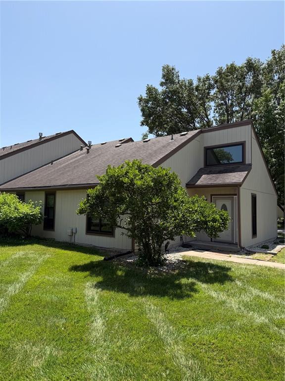 Photo of 734 E 121st Terrace Kansas City MO 64146