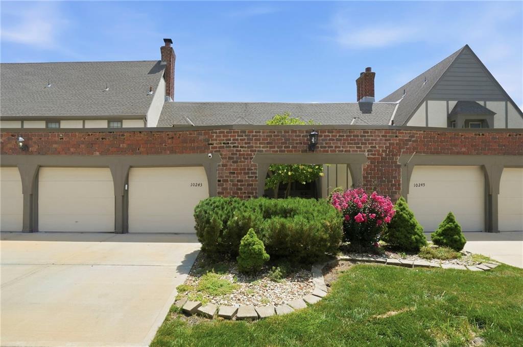 Photo of 10243 FOSTER Street Overland Park KS 66212