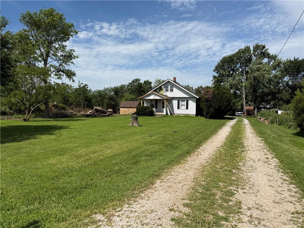 Photo of 16347 Chieftain Road Tonganoxie KS 66086