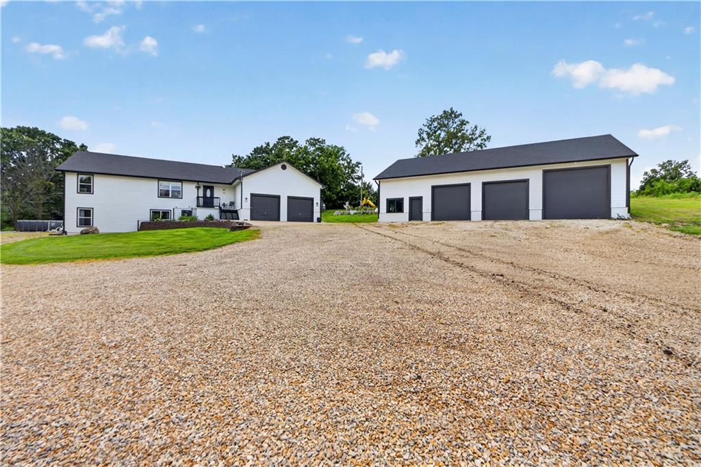 Photo of 25493 Kansas Avenue Tonganoxie KS 66086