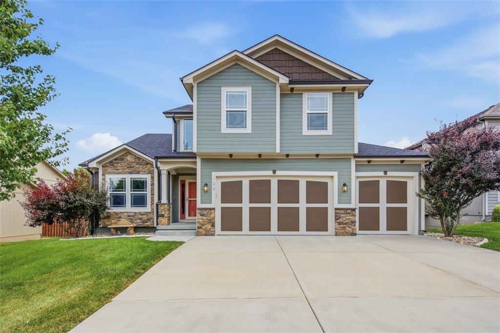 Photo of 703 N 19th Avenue Greenwood MO 64034