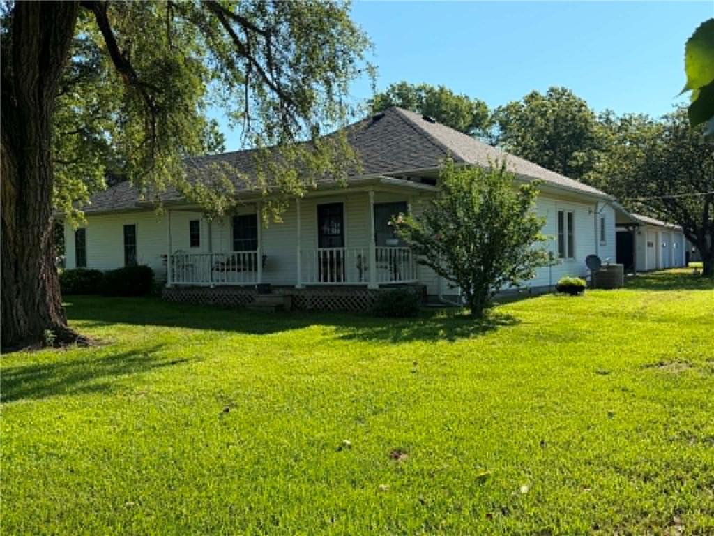 Photo of 2281 215th Street Fort Scott KS 66701