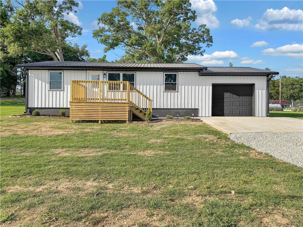 Photo of 26657 Waterview Drive Warsaw MO 65355