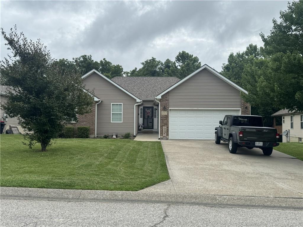 Photo of 1212 Nottingham Drive Warrensburg MO 64093