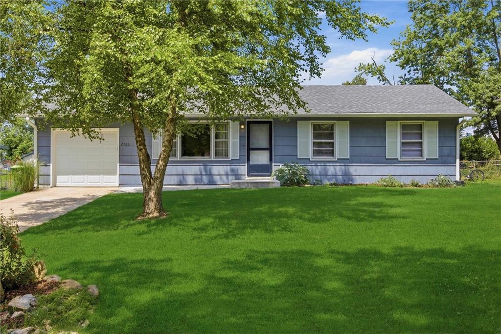 Photo of 2500 Hillside Drive Harrisonville MO 64701