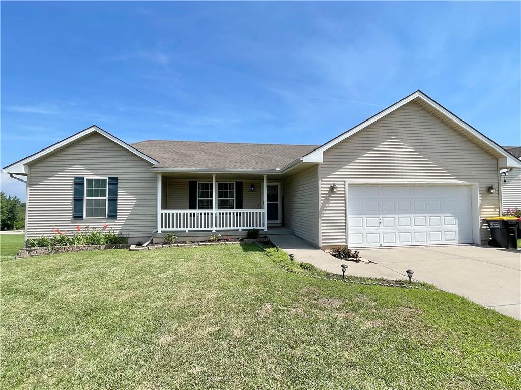 Photo of 2224 W Ivory Circle Excelsior Springs MO 64024