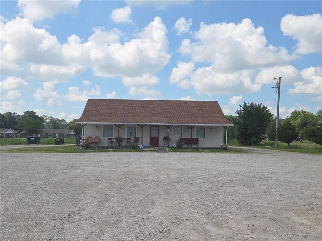 Photo of 607 W Gene Lathrop Drive Sheldon MO 64784
