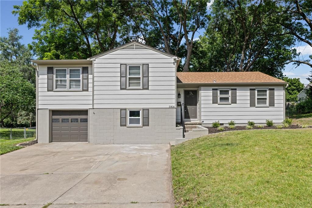 Photo of 5808 Mackey Street Merriam KS 66202