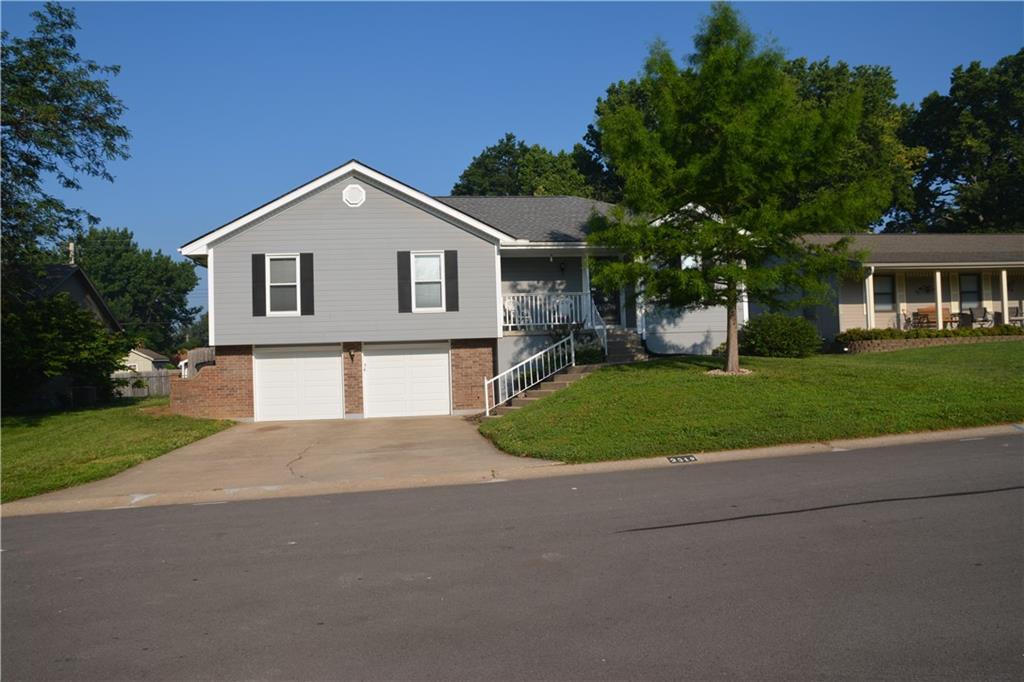 Photo of 2319 NW Leann Drive Blue Springs MO 64014