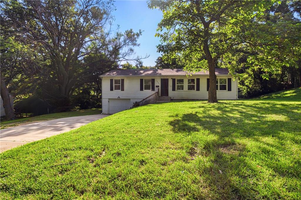 Photo of 10405 Richmond Avenue Kansas City MO 64134
