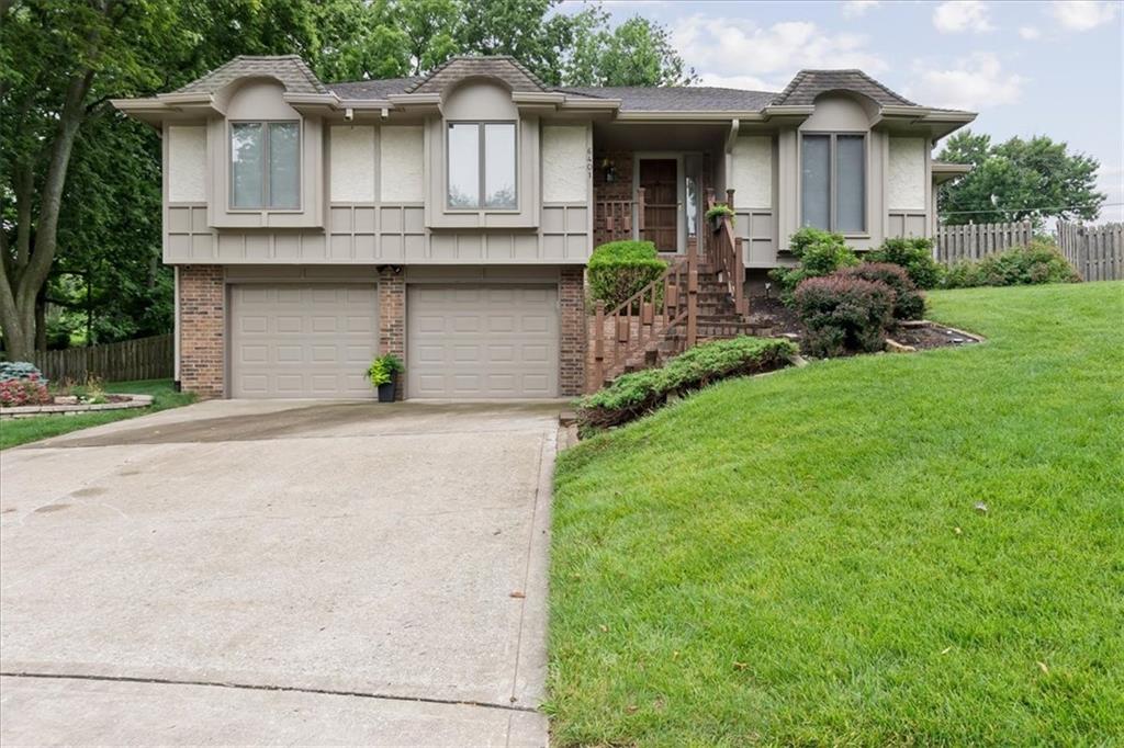 Photo of 6401 N Park Avenue Kansas City MO 64118
