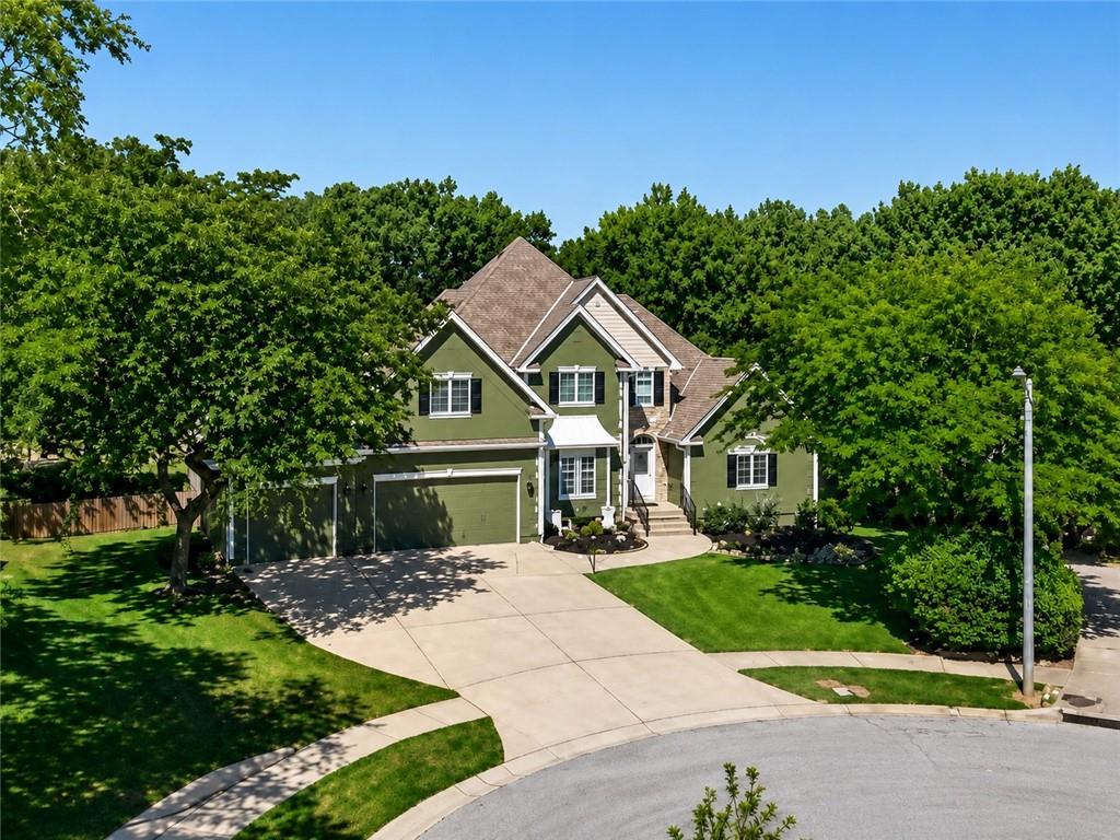 Photo of 2400 SW Winteroak Court Lee's Summit MO 64081
