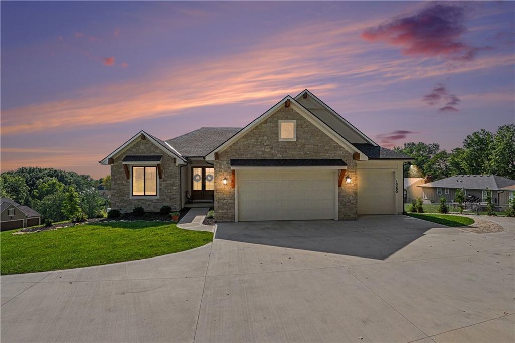 Photo of 10200 River Hills Drive Parkville MO 64152