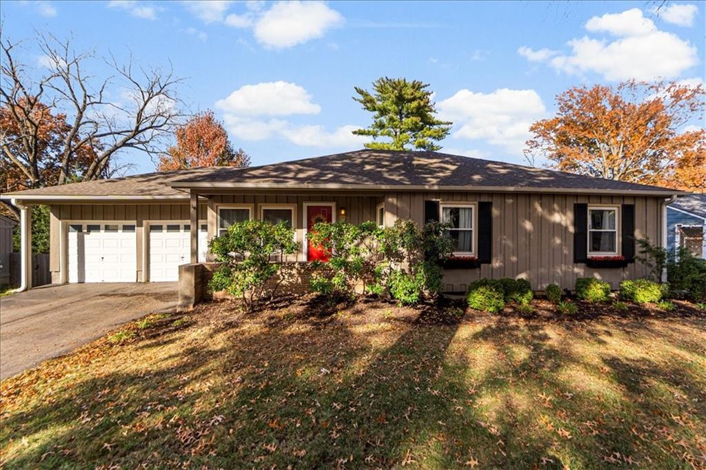 Photo of 5714 W 77th Terrace Prairie Village KS 66208