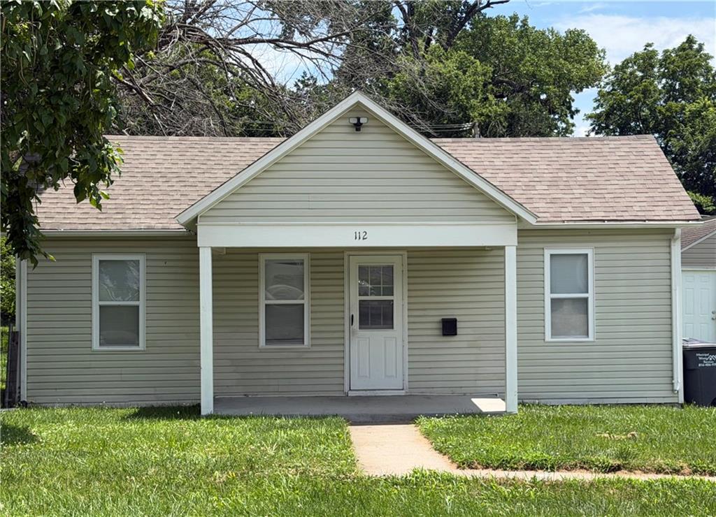 Photo of 112 S Taylor Street Pleasant Hill MO 64080