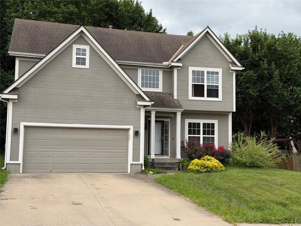 Photo of 421 Stacey Drive Lee's Summit MO 64082