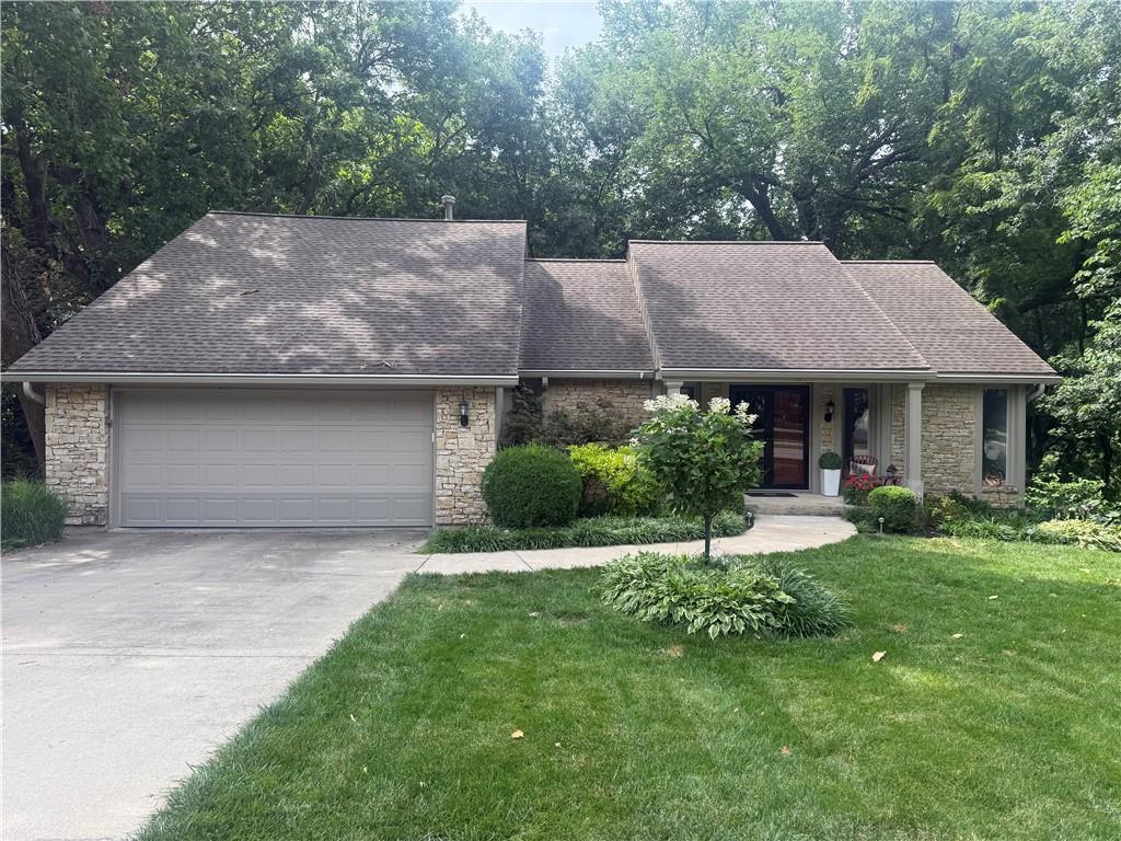 Photo of 10211 Broadmoor Street Overland Park KS 66212