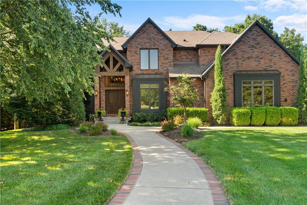 Photo of 301 NW Rockhill Circle Lee's Summit MO 64081