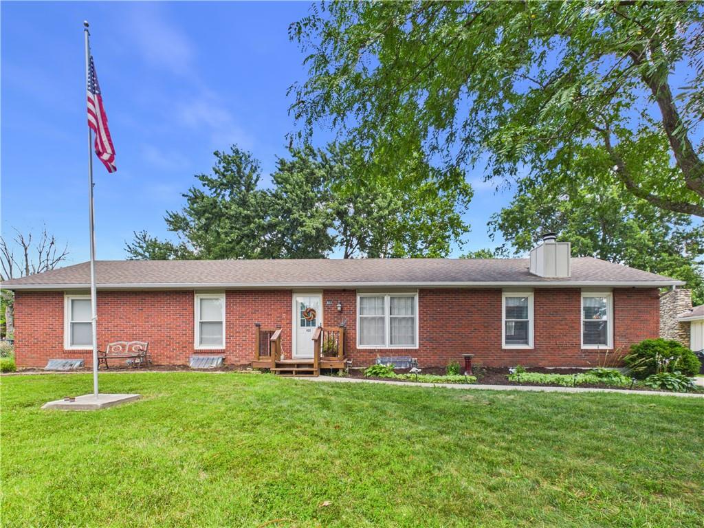 Photo of 922 Ridge Drive Warrensburg MO 64093
